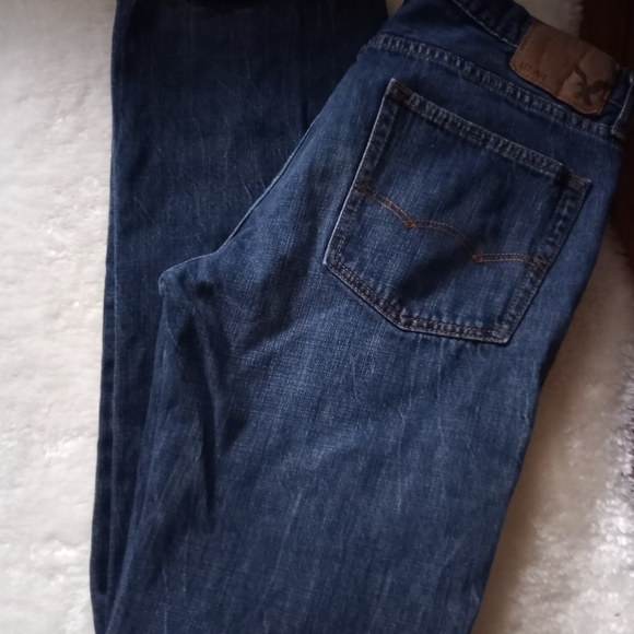 American Eagles Outfitters - Picture 4 of 16